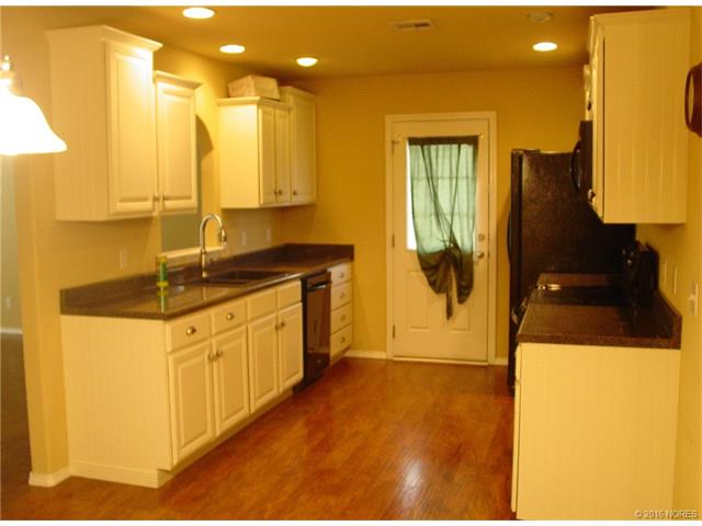 11205 N 118th East Avenue, Owasso, OK 74055