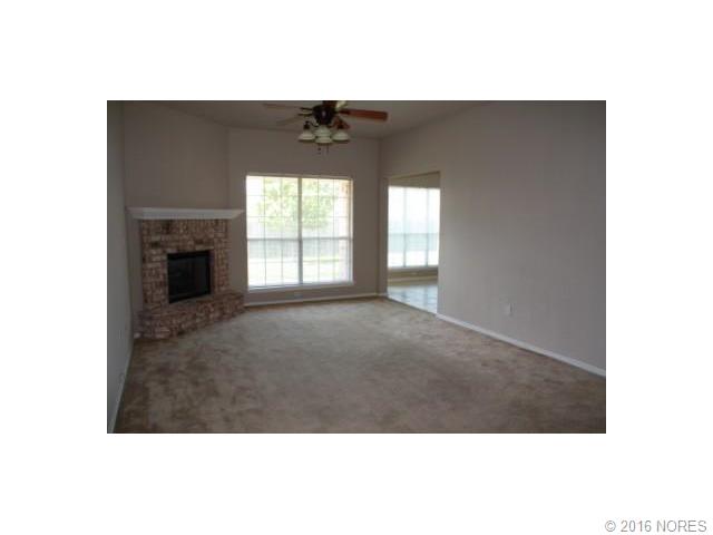 8918 N 152nd East Avenue, Owasso, OK 74055
