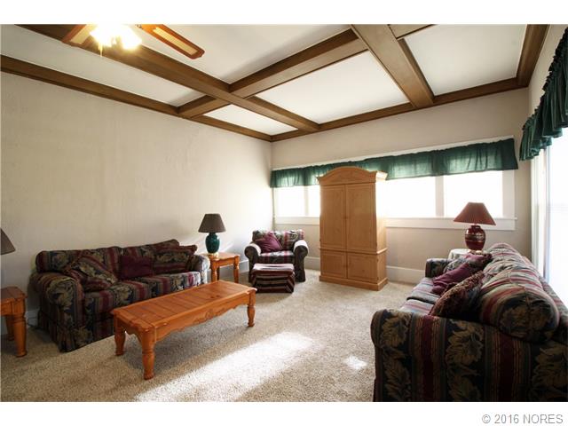 215 E 13th Street, Pawhuska, OK 74056