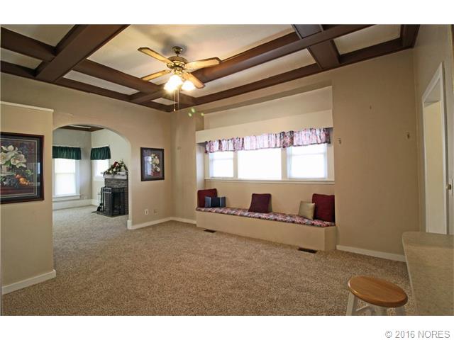 215 E 13th Street, Pawhuska, OK 74056