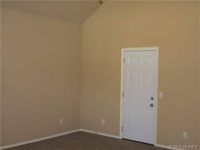 1332 E Lincoln Avenue, Sapulpa, OK 74066