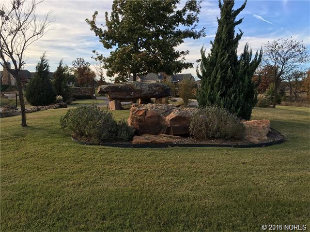 770 Lakeview Court, Sapulpa, OK 74066