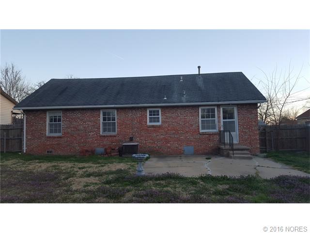 1313 E Jackson Avenue, Sapulpa, OK 74066