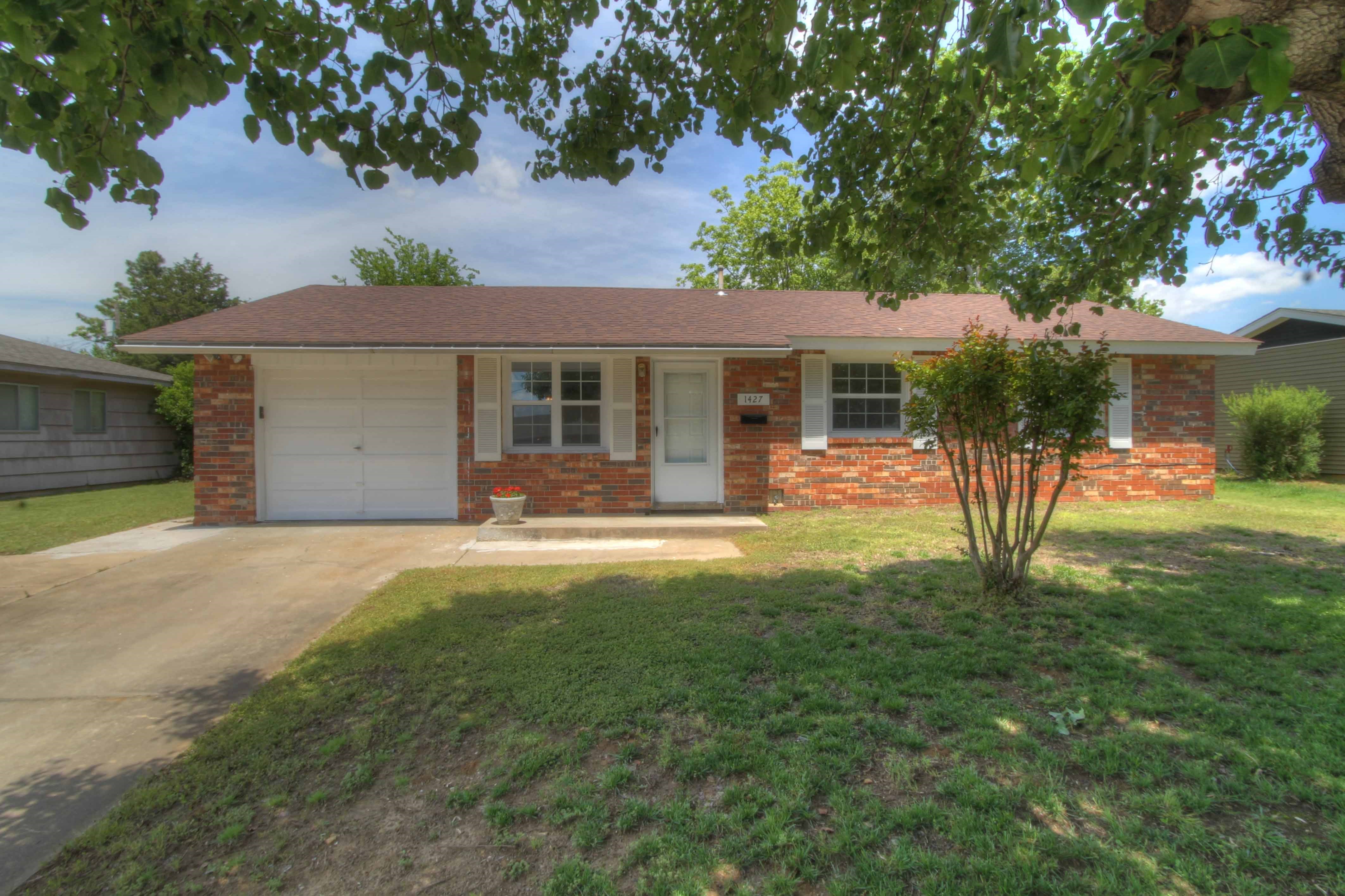 1427 E Line Avenue, Sapulpa, OK 74066