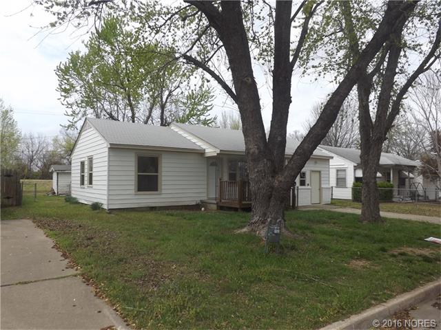 814 S Russell Street, Skiatook, OK 74070