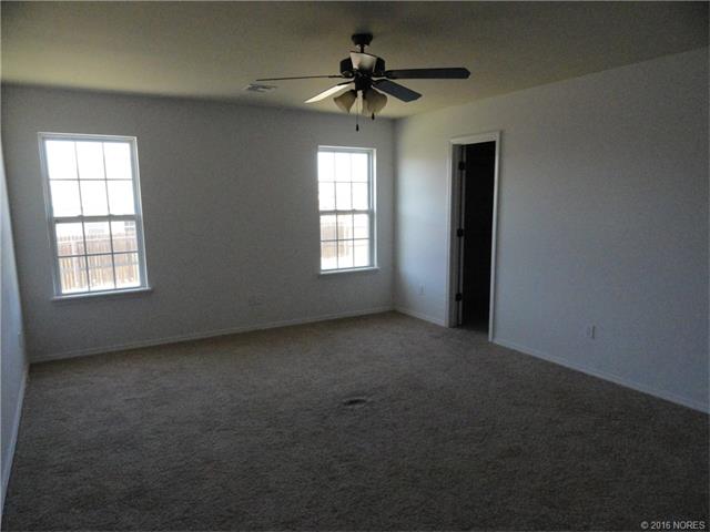 1613 W 5th Street, Skiatook, OK 74070