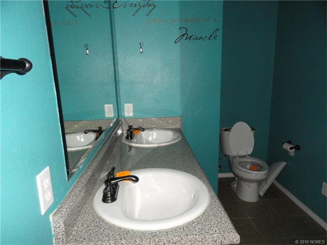 1613 W 5th Street, Skiatook, OK 74070