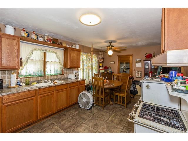 403 W 7th Street, So Coffeyville, OK 74072