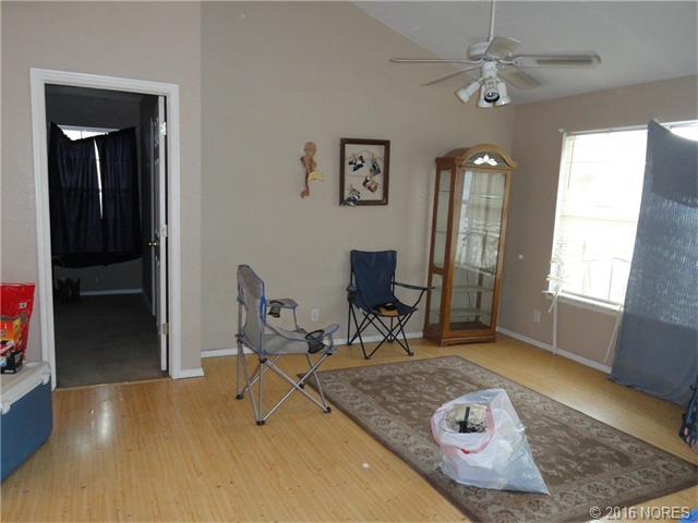 10017 N 43rd Avenue E, Sperry, OK 74073