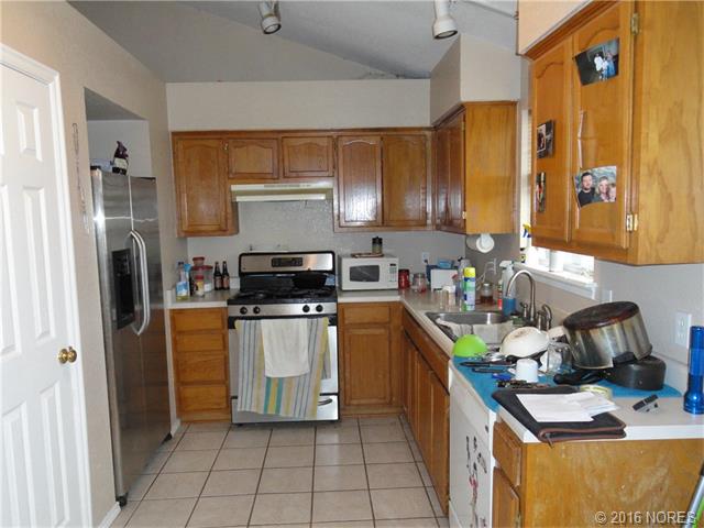 10017 N 43rd Avenue E, Sperry, OK 74073
