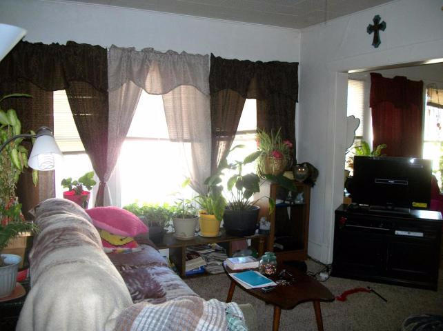 420 N 'E' St, Yale, OK 74085