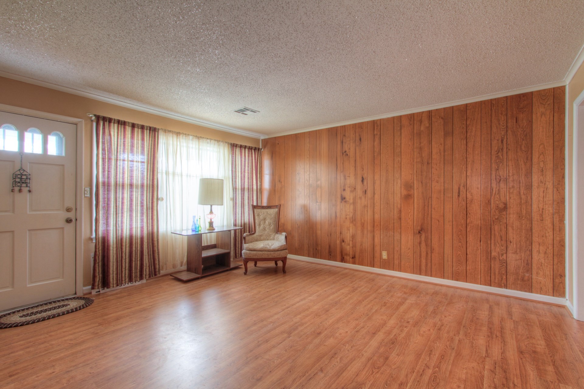 1427 E 52nd Place, Tulsa, OK 74105