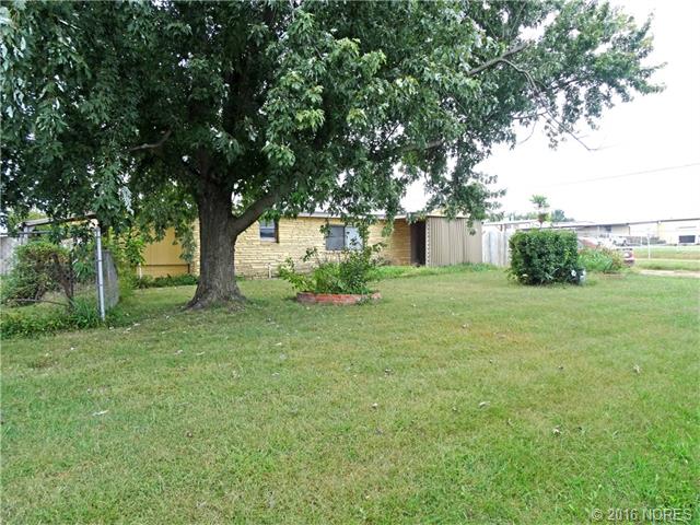 5601 S 45th West Avenue, Tulsa, OK 74107