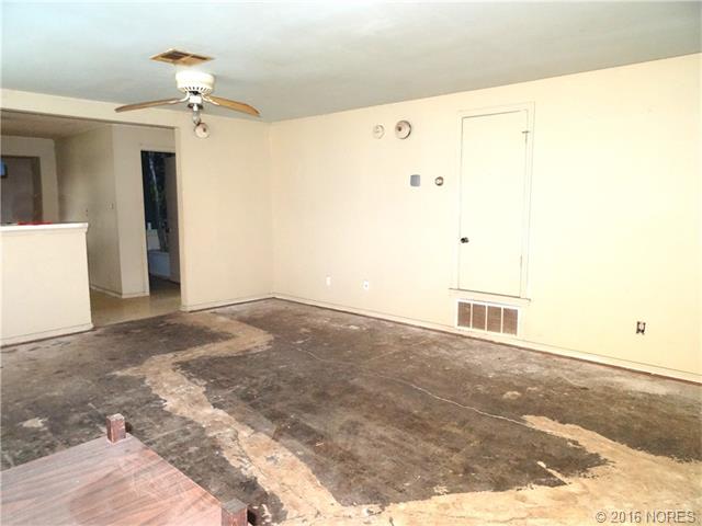 5601 S 45th West Avenue, Tulsa, OK 74107