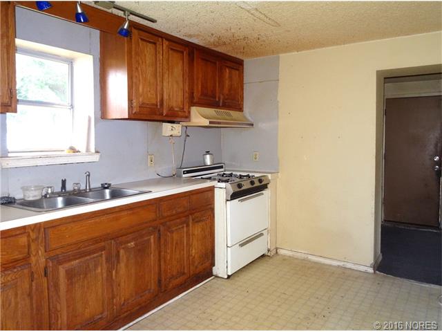 5601 S 45th West Avenue, Tulsa, OK 74107