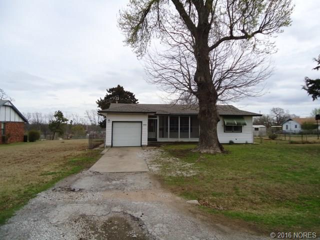4333 S 28th West Avenue, Tulsa, OK 74107
