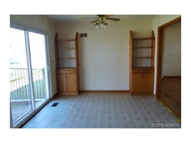 4333 S 28th West Avenue, Tulsa, OK 74107