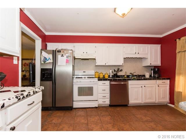 4618 S 31st West Avenue, Tulsa, OK 74107
