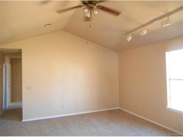 5616 S Xenophon Avenue, Tulsa, OK 74107