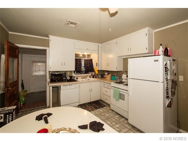2845 E Admiral Place, Tulsa, OK 74110