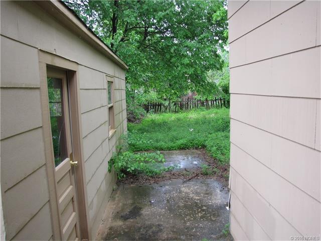 2909 E Woodrow Street, Tulsa, OK 74110