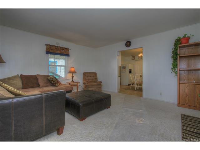 39 S 70th East Avenue, Tulsa, OK 74112