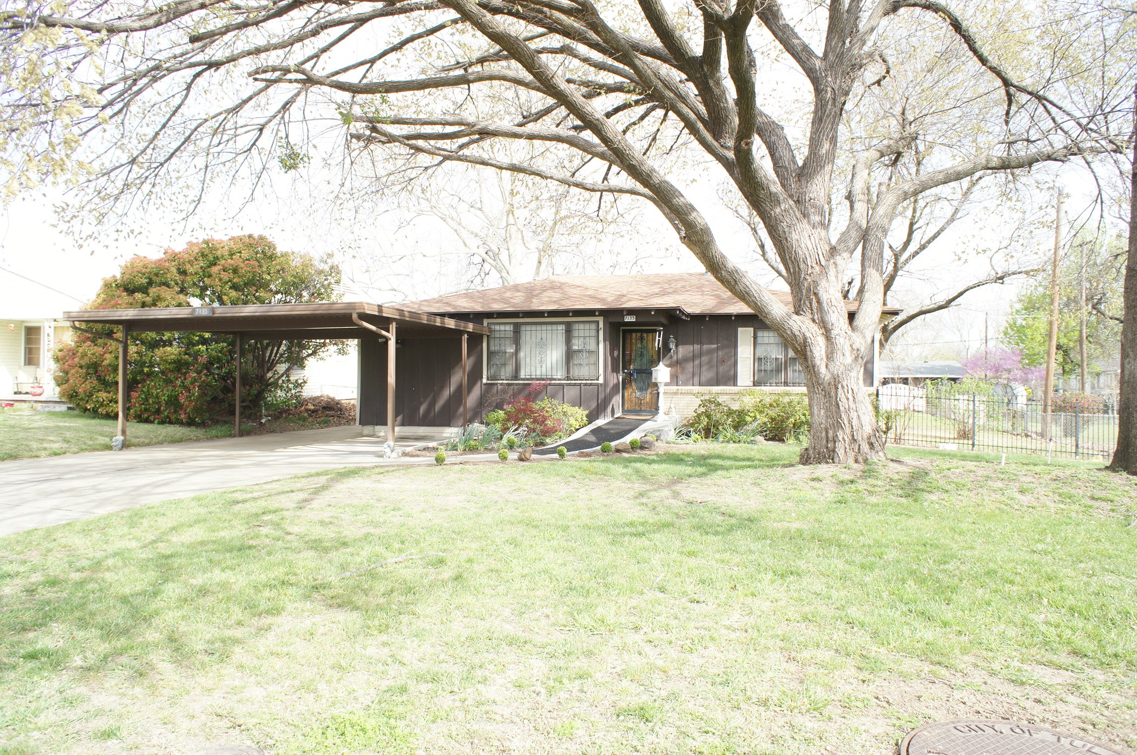 7135 E 9th Street, Tulsa, OK 74112