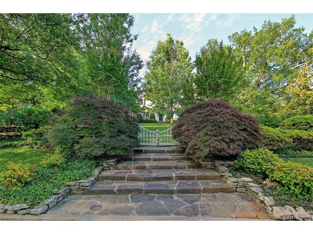 2500 E 27th Place, Tulsa, OK 74114