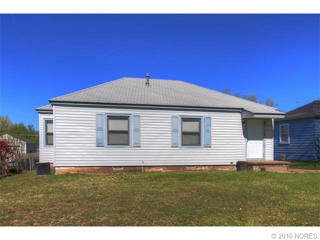 2136 S Oswego Place, Tulsa, OK 74114