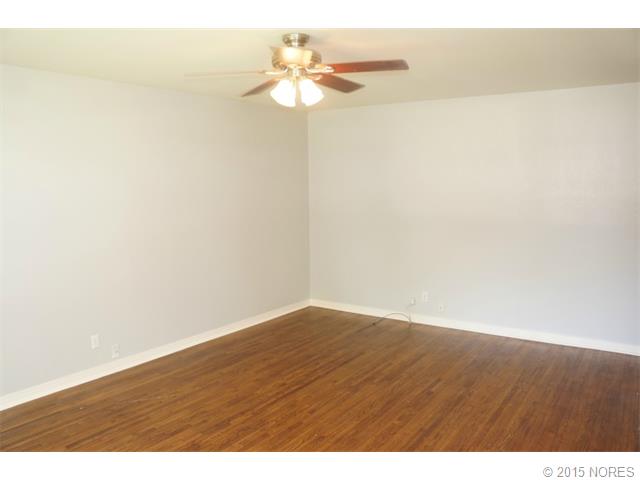 5926 E 25th Place, Tulsa, OK 74114