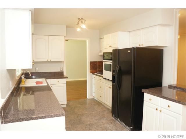 5926 E 25th Place, Tulsa, OK 74114