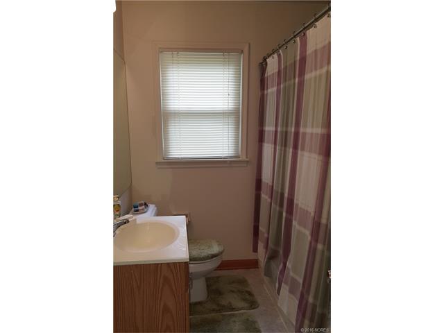 7134 E Jasper Street North, Tulsa, OK 74115