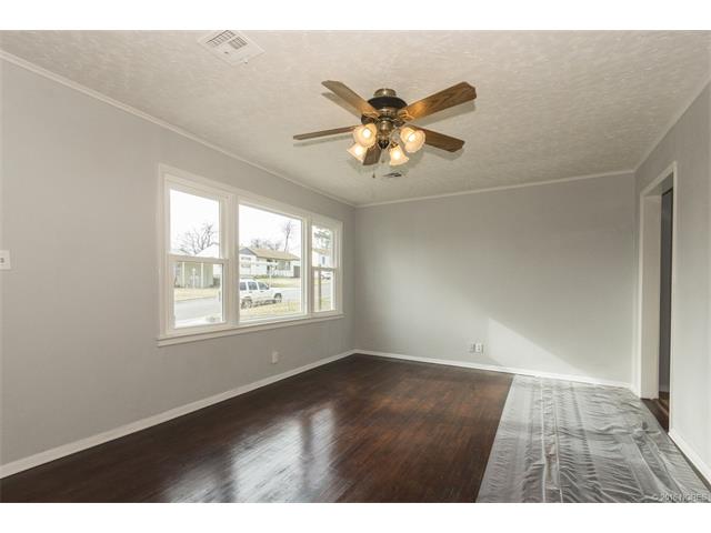 6943 E Latimer Place, Tulsa, OK 74115