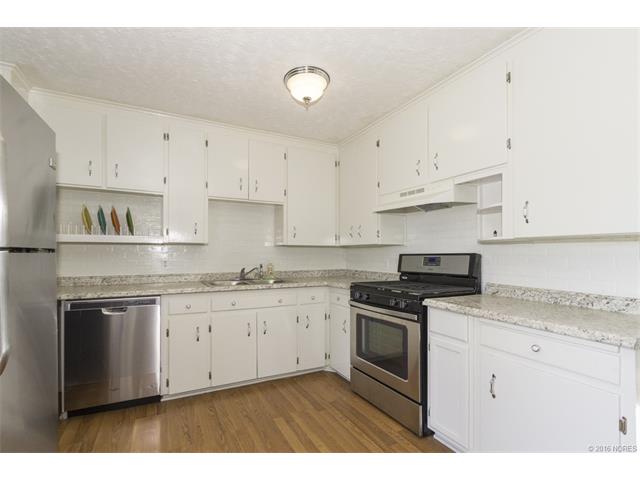 6943 E Latimer Place, Tulsa, OK 74115