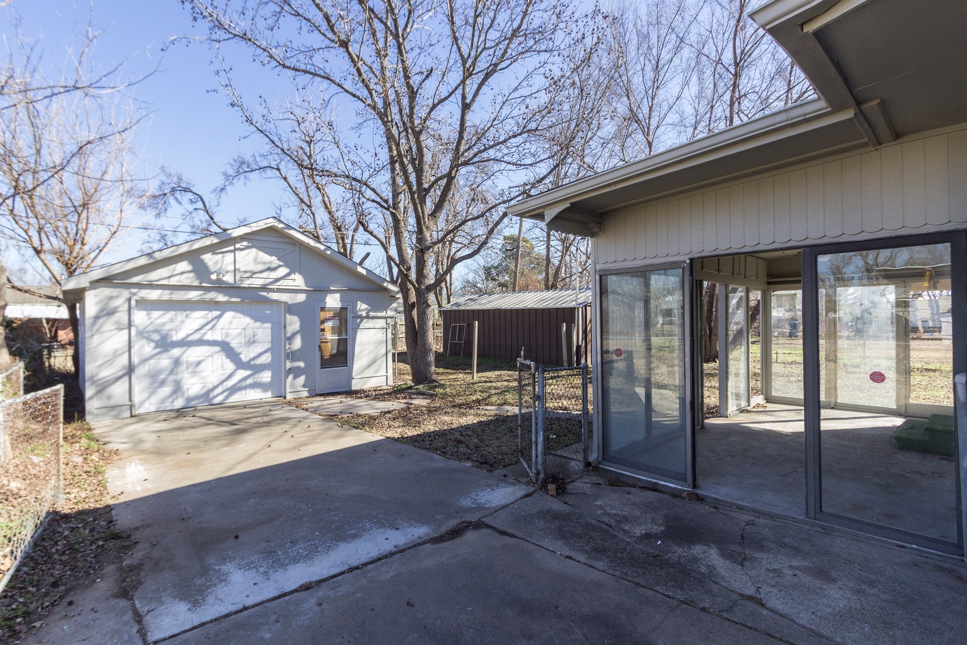 1343 N 94th Avenue, Tulsa, OK 74115