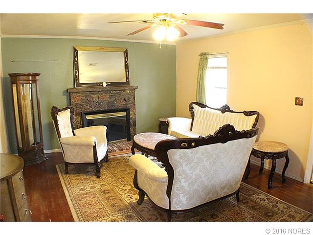 1049 N Sandusky Avenue, Tulsa, OK 74115