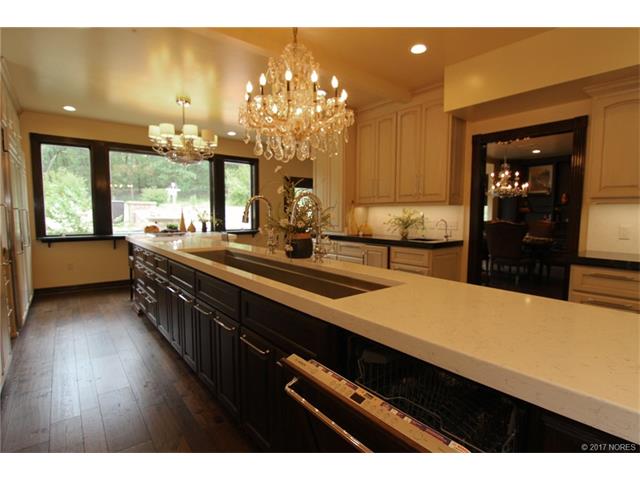 7201 W Edison Street, Tulsa, OK 74127