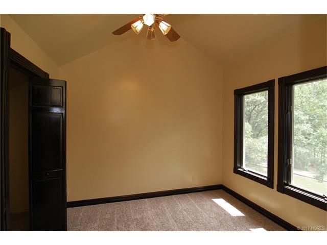 7201 W Edison Street, Tulsa, OK 74127
