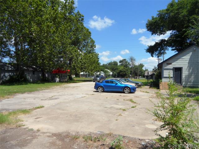 4920 Charles Page Boulevard, Tulsa, OK 74127