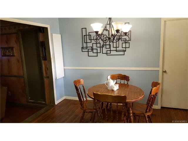 507 S 111th East Avenue, Tulsa, OK 74128