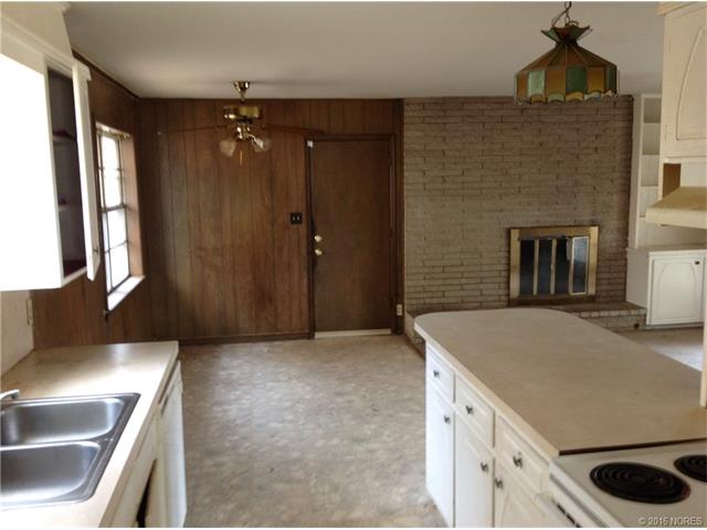 12333 E 16th Street, Tulsa, OK 74128