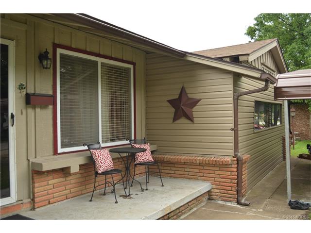 10136 E 4th Place, Tulsa, OK 74128