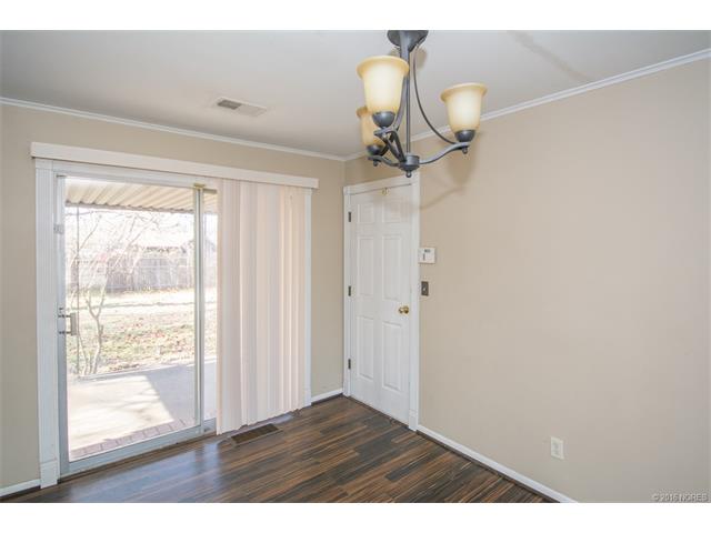 2450 S Sheridan Road, Tulsa, OK 74129