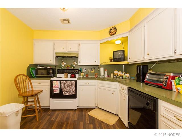 2829 & 2831 S 104th East Avenue, Tulsa, OK 74129