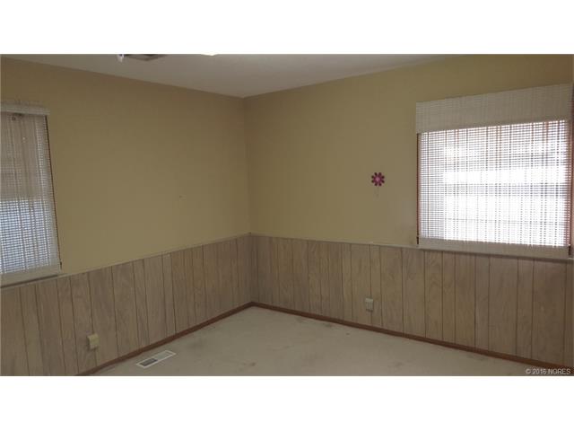 4555 W 64th Place, Tulsa, OK 74132