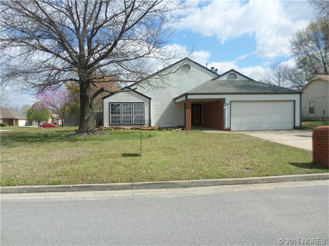 9203 S 86th East Avenue, Tulsa, OK 74133