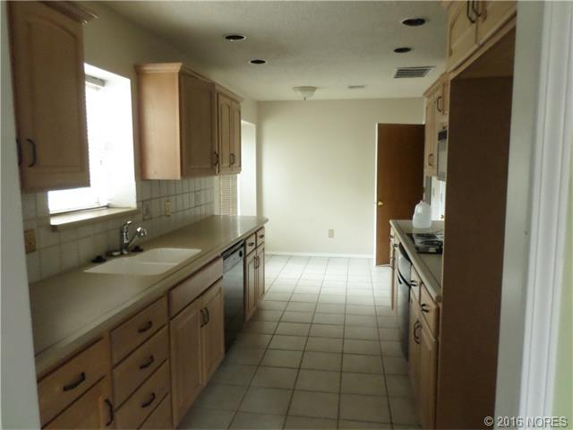 9203 S 86th East Avenue, Tulsa, OK 74133