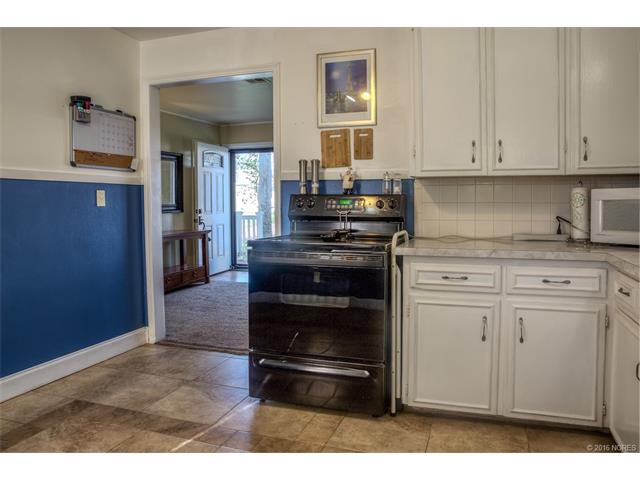 3317 S Jamestown Avenue, Tulsa, OK 74135