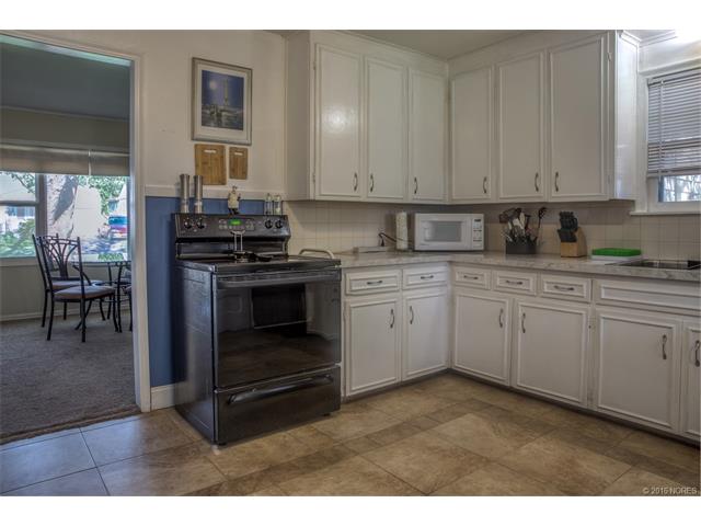 3317 S Jamestown Avenue, Tulsa, OK 74135