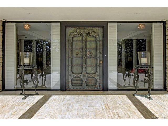7160 S College Avenue, Tulsa, OK 74136